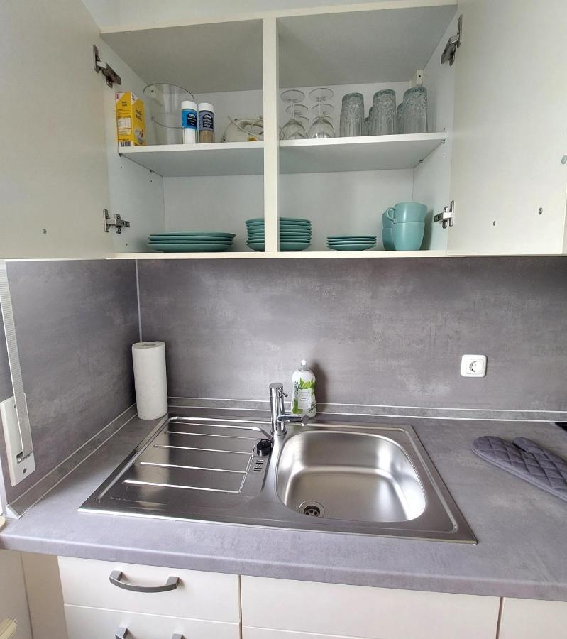 Moderne Wohnung Mit Vollausstattung In Ruhiger Lage, W-Lan Grossrohrsdorf エクステリア 写真