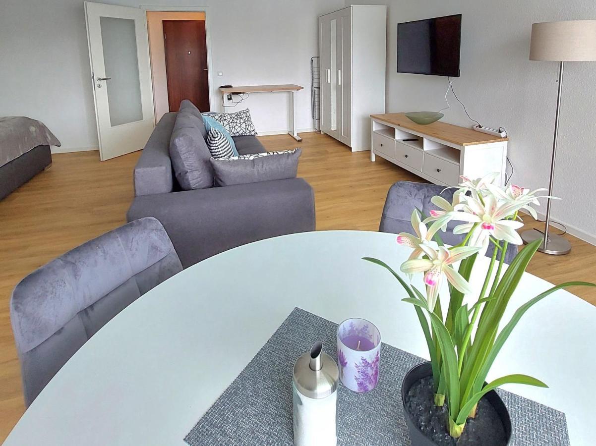 Moderne Wohnung Mit Vollausstattung In Ruhiger Lage, W-Lan Grossrohrsdorf エクステリア 写真