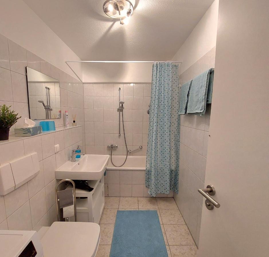 Moderne Wohnung Mit Vollausstattung In Ruhiger Lage, W-Lan Grossrohrsdorf エクステリア 写真