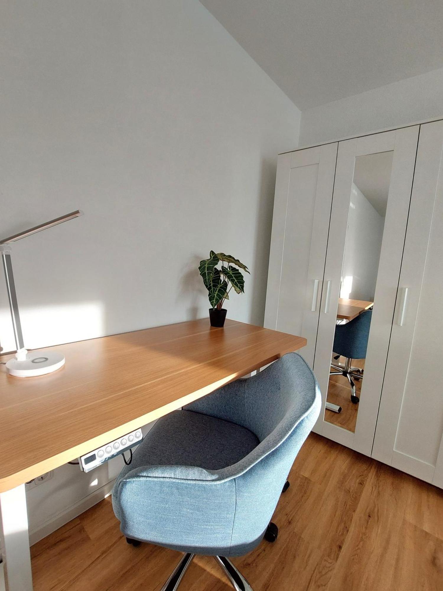 Moderne Wohnung Mit Vollausstattung In Ruhiger Lage, W-Lan Grossrohrsdorf エクステリア 写真